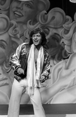 Hits a gogo Hits a gogo, Musikshow, Deutschland 1976, Regie: Sigmar B?rner, Stargast: Schlagers??nger J?rgen Drews Copy-stock-foto