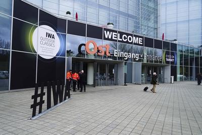 Aussenansicht Messe Nuernberg Eingangsbereich 27.02.2025 - Die IWA OutdoorClassics oder schlicht IWA urspruenglich die Abkuerzung f?r Internationale Waffenausstellung im Messezentrum Messe N?rnberg ist eine internationale Fachmesse f?r Jagdwaffen, Sportwaffen, Ordonnanzwaffen, Outdoorartikel und Zubehoer Bayern Deutschland *** Exterior view Messe Nuernberg Entrance area 27 02 2025 The IWA OutdoorClassics or simply IWA originally the abbreviation for Internationale Waffenausstellung im Messezentrum Messe N?rnberg is an international trade fair for hunting weapons, sporting weapons, ordnance weapons, outdoor articles and accessories Bavaria Germany-stock-foto