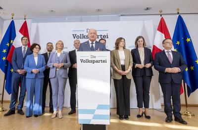 20250228 OEVP stellt ihr Regierungsteam vor-stock-foto