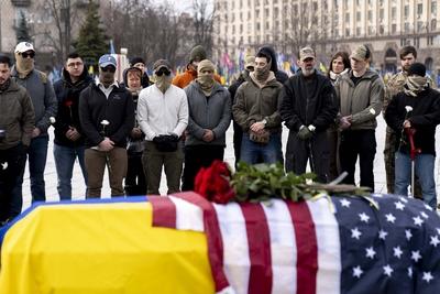 Memorial service for U.S. Marine Corps veteran Ethan Hertweck, who fell serving as a combat medic with the Ukrainian arm-stock-foto