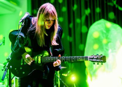 Konzert von The Weather Station, at Silent Green Berlin-stock-foto