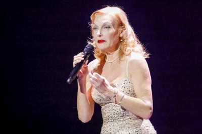 "Ute Lemper: Rendezvous with Marlene", Show im Deutschen Theater, Berlin, 28.02.2025-stock-foto