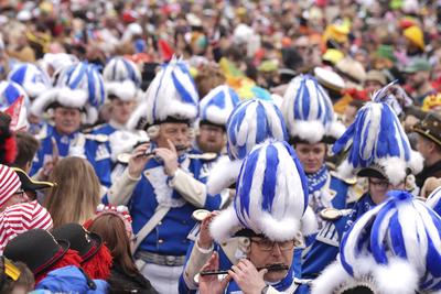 Symbolbild und Themenbild Koelner Karneval beim Funkenbiwak 2025-stock-foto