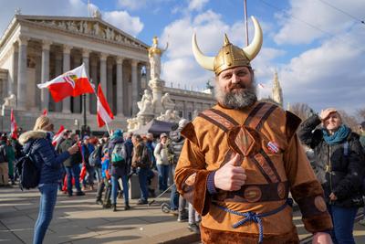 Wien, Europa, 1. M?rz 2025, Demonstration, Neuwahlen jetzt!, Protest, ?VP, SP?, NEOS, Regierungskritik, Wahlkampf, polit-stock-photo