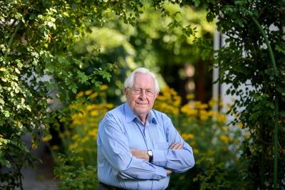 CDU Politiker Bernhard Vogel am 19 07 2018 in seinem Garten in Speyer Der fruehere Ministerpraeside-stock-foto