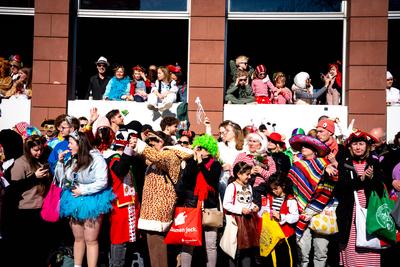 Rosenmontagszug Koeln 2025-stock-foto