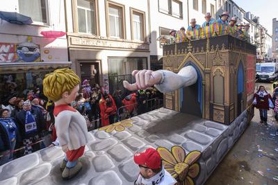 Rosenmontagszug in Koeln-stock-foto