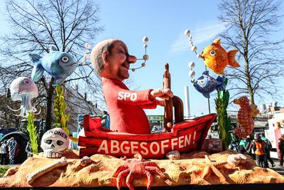Rosenmontagszug in Duesseldorf-stock-foto