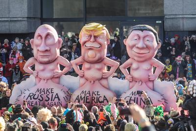 Rosenmontagszug in Duesseldorf-stock-foto