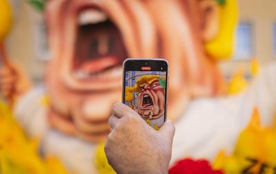 Fortuna D?sseldorf - feiert Karneval auf dem Rosenmontagszug-stock-foto