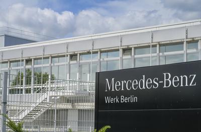 Mercedes Benz Werk, Daimlerstra?e, Marienfelde, Tempelhof-Sch?neberg, Berlin, Deutschland *** Mercedes Benz plant, Daiml-stock-foto