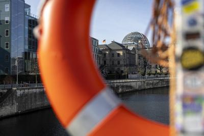 Reichstag-stock-photo