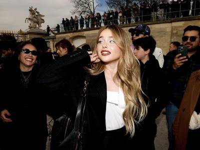 Paris Fashion Week. Arrivee People au d?fil? Dior-stock-foto