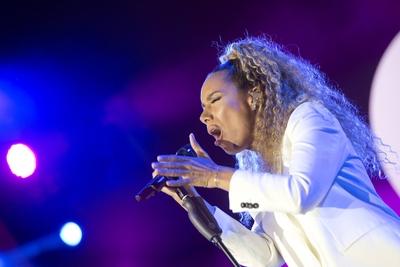 Leona LEWIS Saengerin singend Gesang Konzert Eroeffnung Welcome Night Internationale Messe Ce-stock-foto