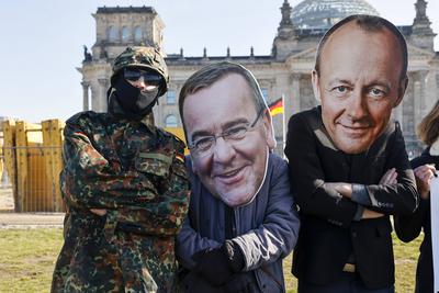 Protestaktion gegen ein m?gliches neues Sonderverm?gen in Berlin-stock-photo