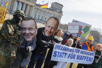 Protestaktion gegen ein m?gliches neues Sonderverm?gen in Berlin-stock-photo