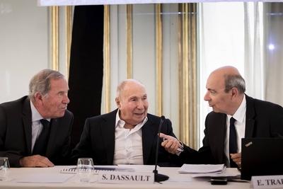 Paris France May 24 2018 French group Dassault Aviation general shareholders meeting Dassault-stock-foto