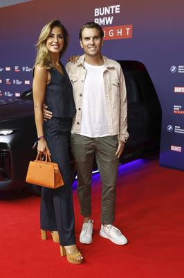 Jana Azizi und Johann Ackermann bei der Bunte BMW Night im Museum Sammlung Philara. D?sseldorf, 19.09.2024 *** Jana Aziz-stock-foto