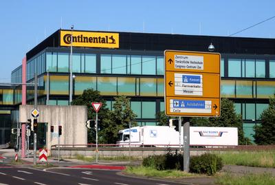Neu Erbauter Fa. Sitz von Continental in Hannover - gesehen am 26.06.2024 *** Newly built company headquarters of Contin-stock-foto