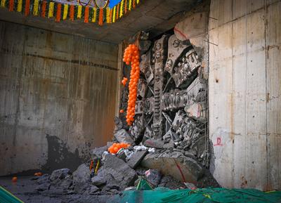 DMRC Completes Tunneling Between Kishangarh And Vasant Kunj-stock-photo