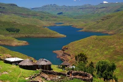 Suedafrika Afrika Huetten am Katse Staudamm McPWLF McPWLF-stock-foto