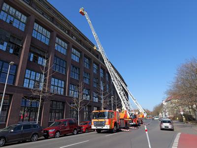 Explosion bei Continental Hannover Heute gegen 10:30 Uhr ereignete sich in einem Continental Geb?ude in Hannover an der-stock-foto