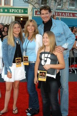 David Hasselhoff wife Pamela Bach daughters Taylor Ann and Hayley at the World Premiere of Pirates-stock-foto