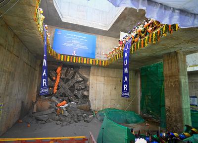 DMRC Completes Tunneling Between Kishangarh And Vasant Kunj-stock-photo