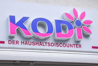 Der Einzelwarenh?ndler Kodi steht zum Verkauf-stock-foto