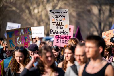 FEMINISTISCHER KAMPFTAG IN ERFURT-stock-foto