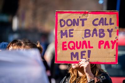 FEMINISTISCHER KAMPFTAG IN ERFURT-stock-foto