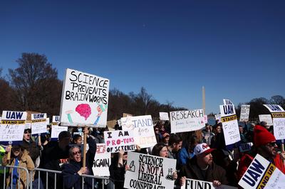 Demonstrators take part at the Stand Up for Science rally in Washington, District of Columbia, USA.-stock-foto