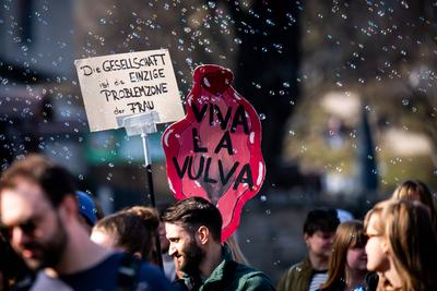 FEMINISTISCHER KAMPFTAG IN ERFURT-stock-foto