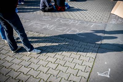 FEMINISTISCHER KAMPFTAG IN ERFURT-stock-foto