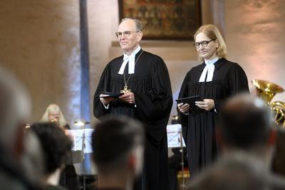 Fastenaktion "Sieben Wochen Ohne": Fernsehgottesdienst aus Nienburg-stock-foto