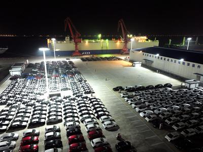 Lianyungang Port Vehicles Export-stock-foto