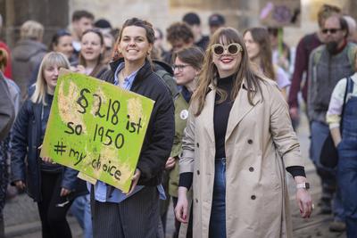 8. Maerz 2025 - Frauentag - Feministischer Kampftag-stock-foto