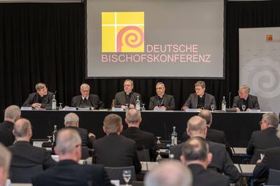 Fruehjahrs- Vollversammlung der Deutschen Bischofskonferenz 10. - 13.03.2025-stock-foto