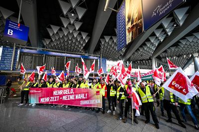 Verdi-Warnstreik an Flughafen Frankfurt-stock-foto