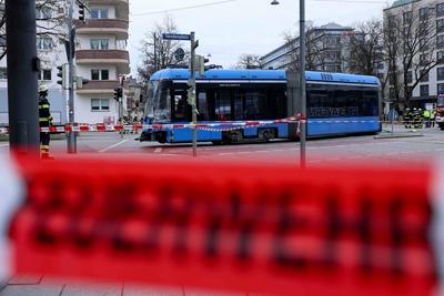 Schwerer Unfall in M?nchen-stock-foto