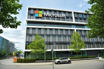 Die Microsoft Corporation ist ein internationaler Hard- und Softwareentwickler, sowie ein Technologieunternehmen mit Ha-stock-photo