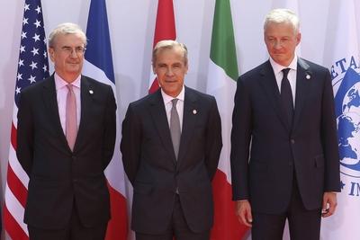 Francois Villeroy de Galhau Gouverneur Banque de France Mark Carney Gouverneur Banque d Anglete-stock-foto