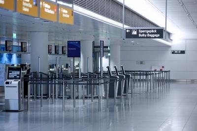Warnstreiks der Besch?ftigten im Luftsicherheitsbereich-stock-foto