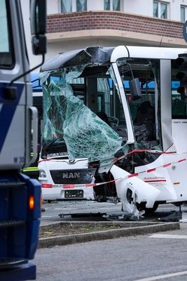 Schwerer Unfall in M?nchen-stock-foto