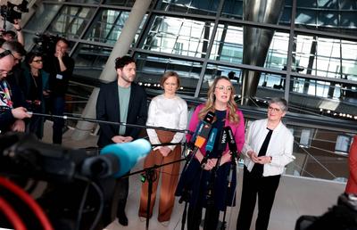 Statement Gruene-stock-foto