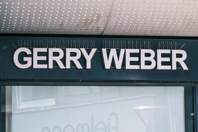 Krefeld 31.05.2023 Gerry Weber Modelabel Krefeld Nordrhein-Westfalen Deutschland *** Krefeld 31 05 2023 Gerry Weber fash-stock-foto
