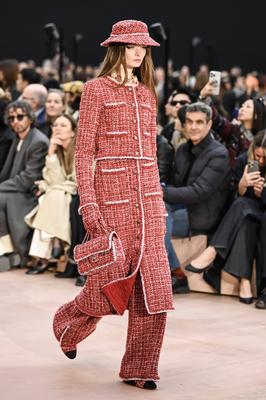Paris Fashion Week. Defil? Chanel au Grand Palais-stock-photo