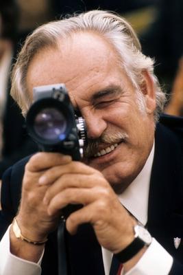 Bildnummer: 55154304  Datum: 01.05.1979  Copyright: imago/Sven SimonF?rst Rainier III. von Monaco mit Kamera Highlight People  kbdia xcb 1979 hoch Adel F?rstenhaus privat filmen Filmkamera Portr?tBildnummer 55154304 Date 01 05 1979 Copyright Imago Sven Simon Lord Rainier III from Monaco with Camera Highlight Celebrities Kbdia  1979 vertical Adel F?rstenhaus private films Film camera Portrait-stock-photo