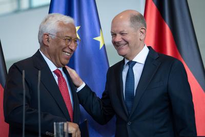 Pressekonferenz im Anschluss an den Besuch des Praesidenten des Europaeischen Rates im Bundeskanzleramt-stock-photo