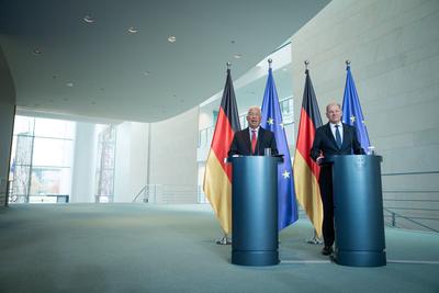 Pressekonferenz im Anschluss an den Besuch des Praesidenten des Europaeischen Rates im Bundeskanzleramt-stock-photo